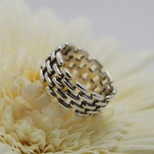 Unique mesh link sterling  silver ring